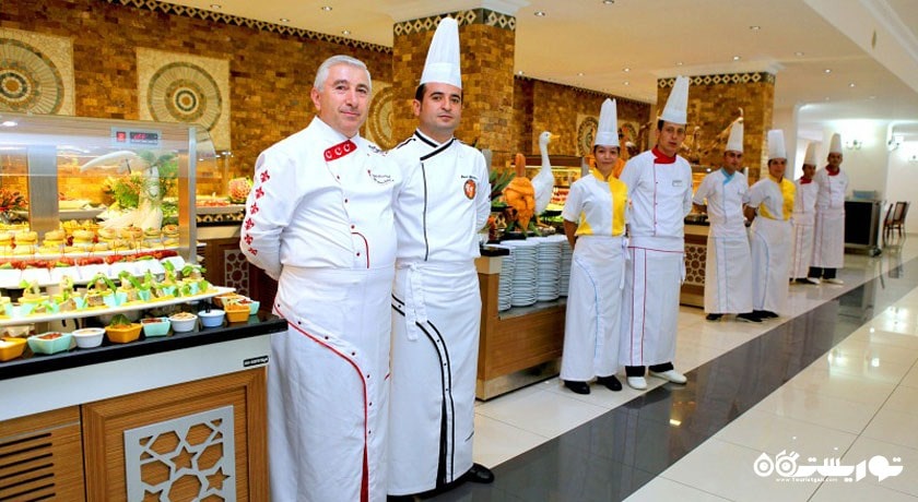 پرسنل رستوران اصلی هتل